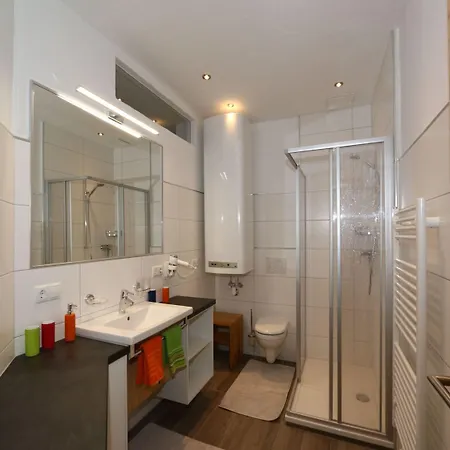 Apartment In Near Spieljochbahn