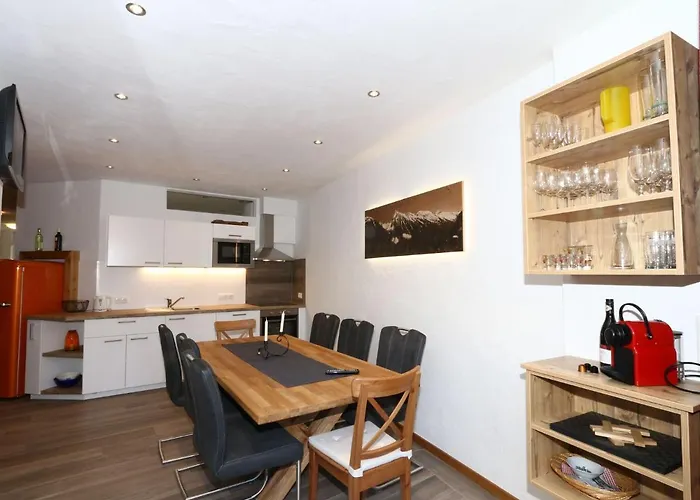 Appartement In Near Spieljochbahn Fügen