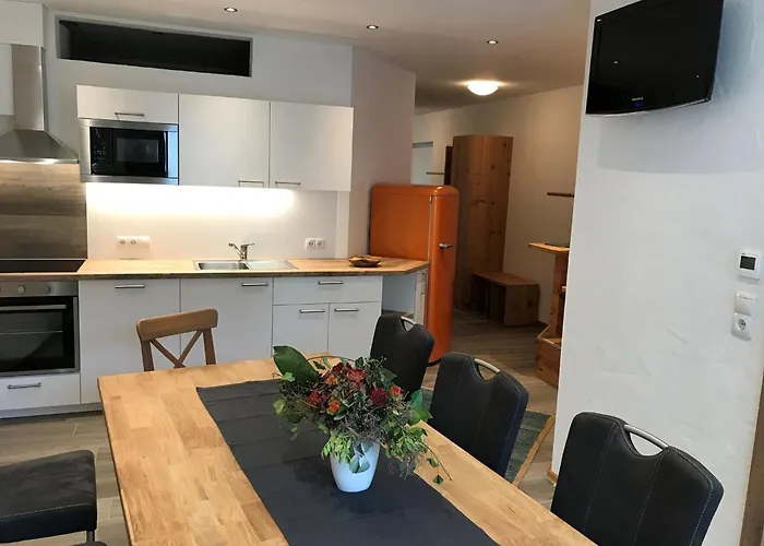 Appartement In Near Spieljochbahn Fügen