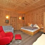 Апартаменты In Near Spieljochbahn